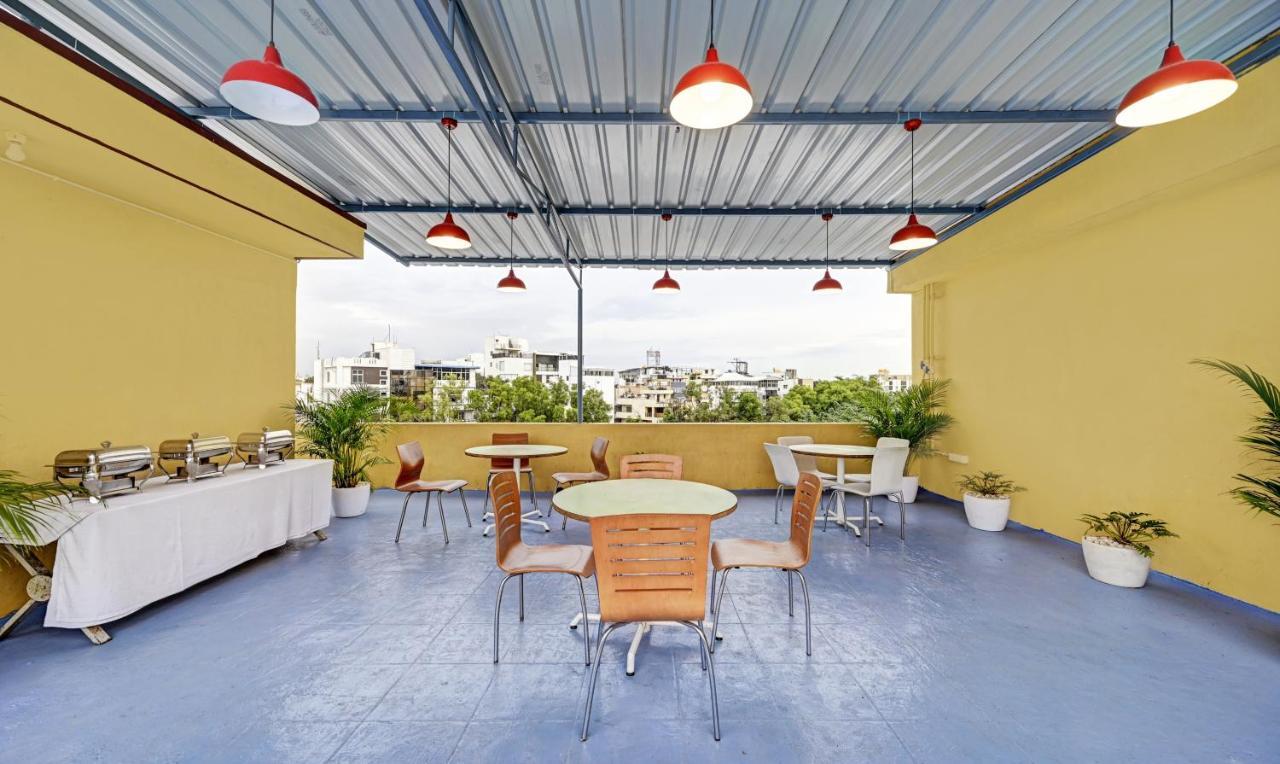 Collection O Royal Suites Bangalore Dış mekan fotoğraf