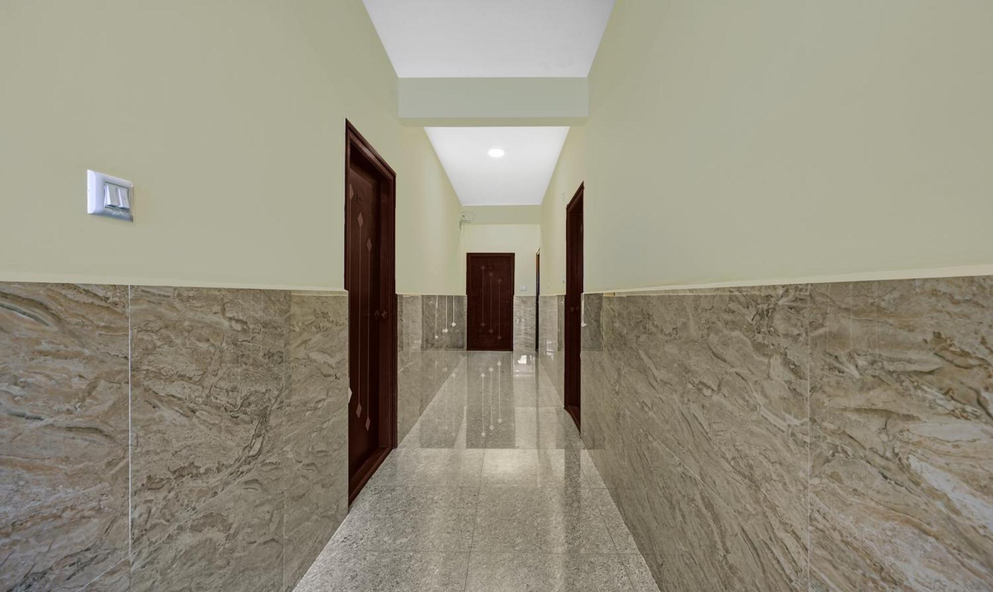 Collection O Royal Suites Bangalore Dış mekan fotoğraf